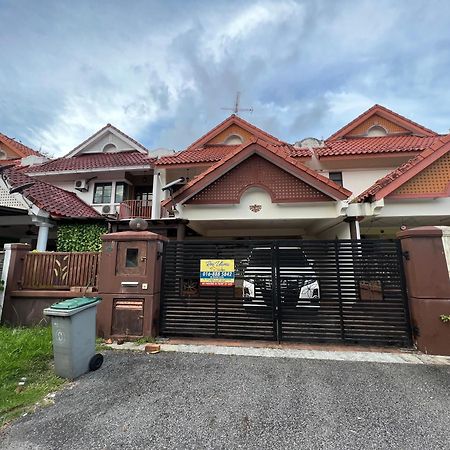 Rini Utama Homestay سكودايْ المظهر الخارجي الصورة