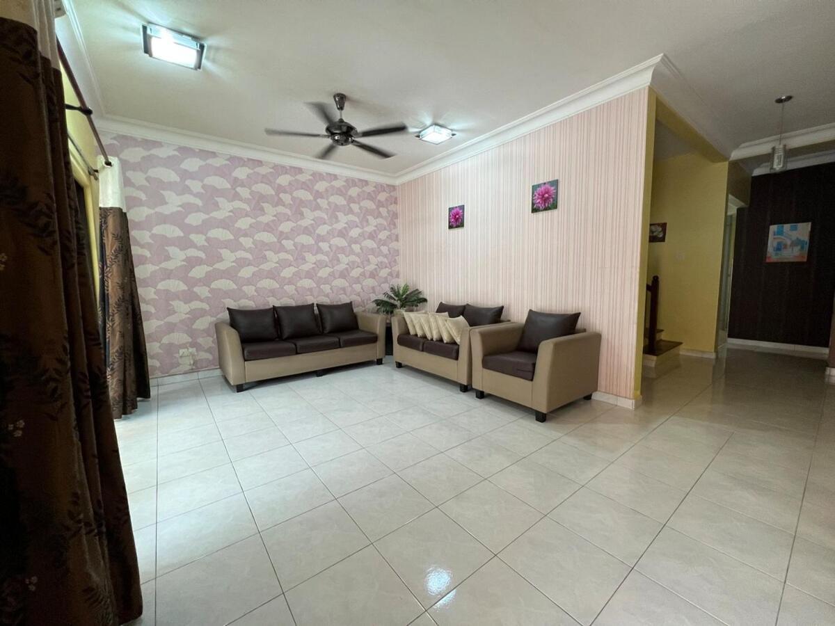 Rini Utama Homestay سكودايْ المظهر الخارجي الصورة