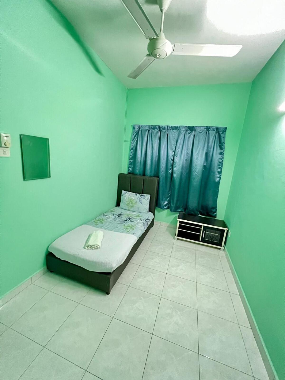 Rini Utama Homestay سكودايْ المظهر الخارجي الصورة