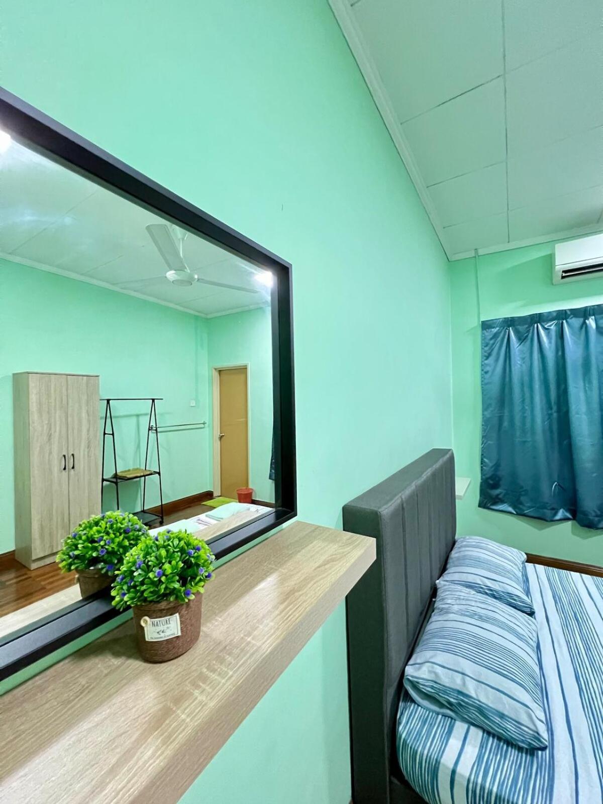 Rini Utama Homestay سكودايْ المظهر الخارجي الصورة
