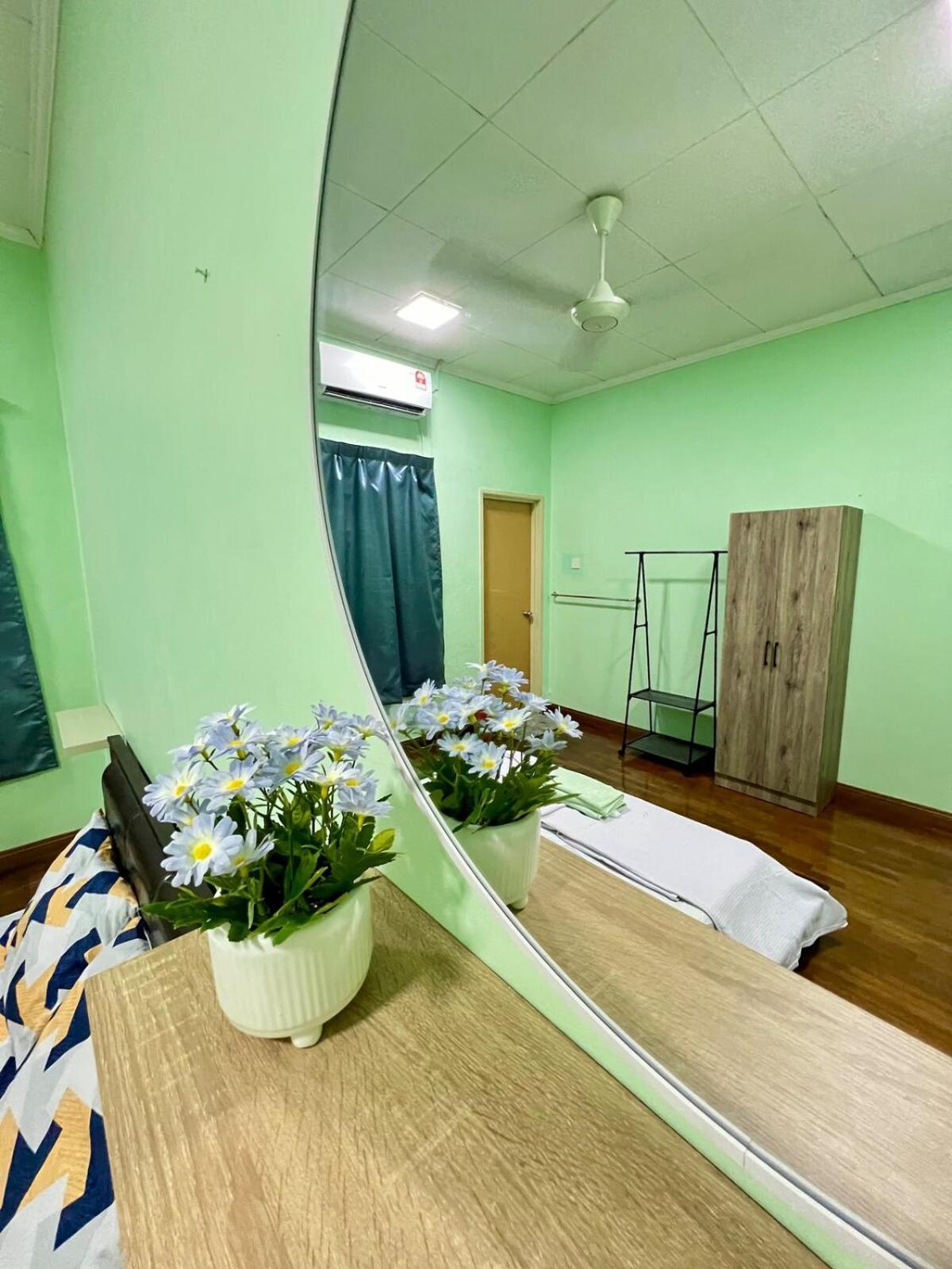 Rini Utama Homestay سكودايْ المظهر الخارجي الصورة